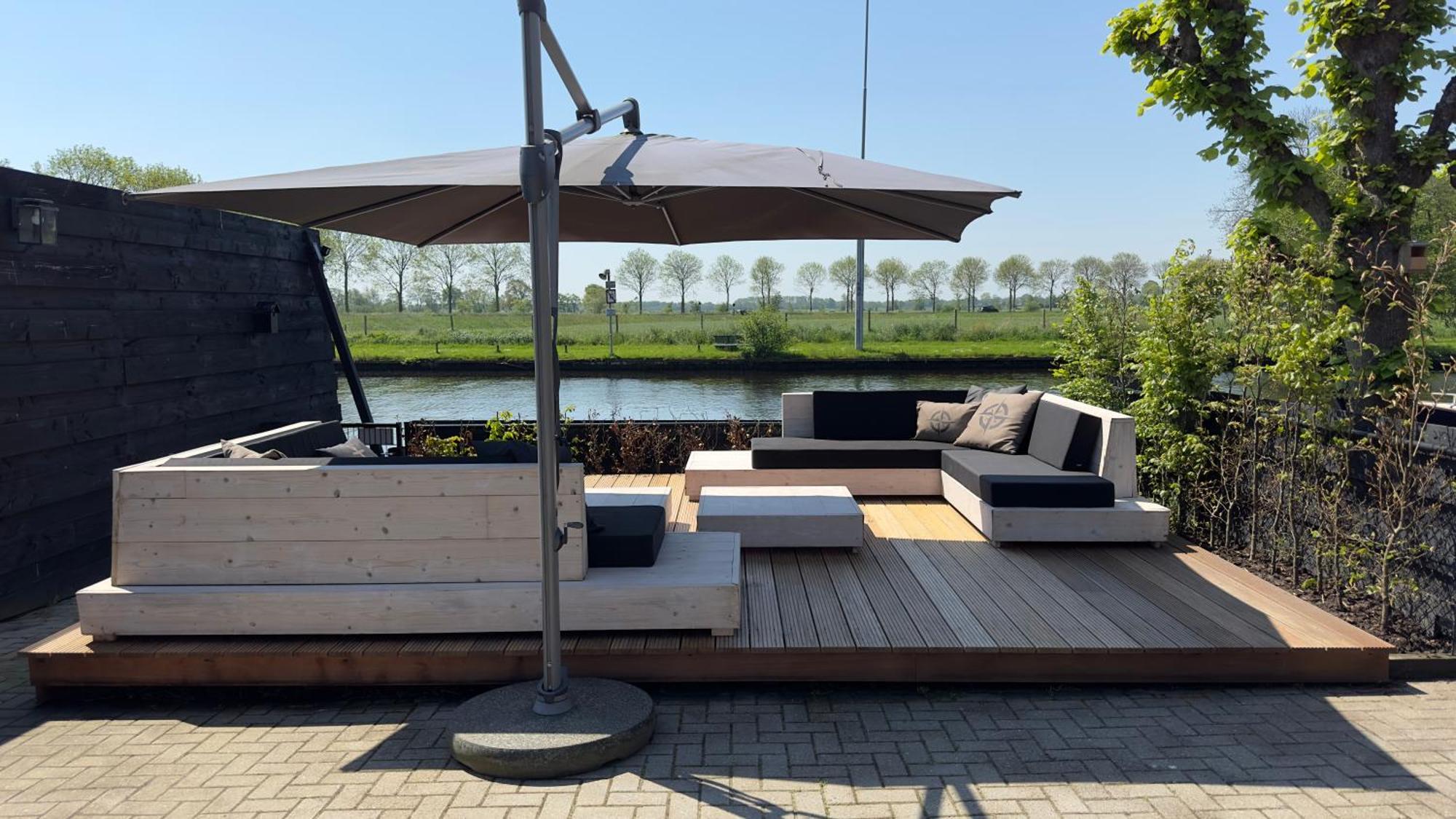 Puur Eastermar - Monumentaal, Authentiek En Luxe Koetshuis Aan Open Vaarwater Met Jacuzzi En Sauna Oostermeer Esterno foto
